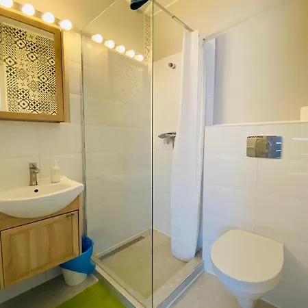 Przystan Bed & Breakfast 3*