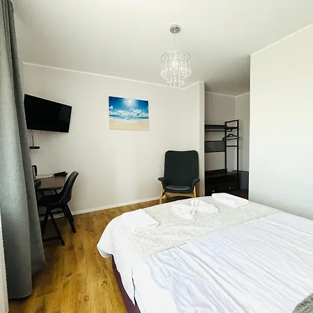 Przystan Bed & Breakfast 3*